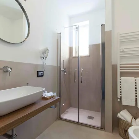 Maison d'hôtes Sorrentovibes - Luxury Four Bedroom With Amazing Terraces In Sorrente