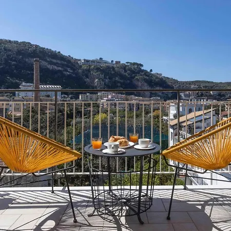 Sorrentovibes - Luxury Four Bedroom With Amazing Terraces In Sorrente