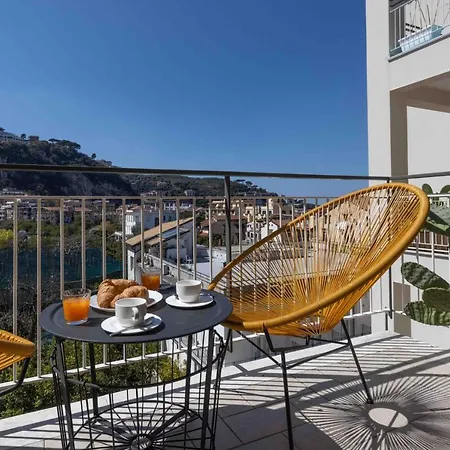 Maison d'hôtes Sorrentovibes - Luxury Four Bedroom With Amazing Terraces In Sorrente