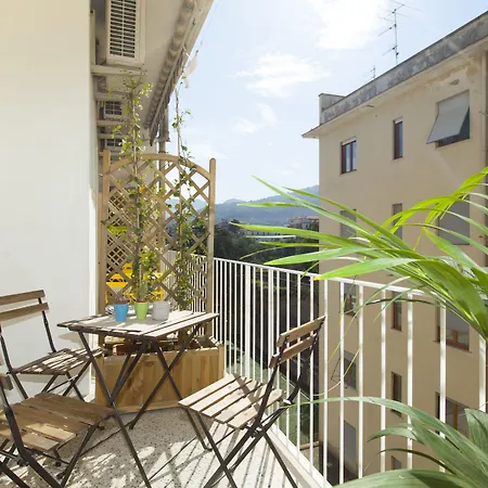 Sorrentovibes - Luxury Four Bedroom With Amazing Terraces In Maison d'hôtes 4*