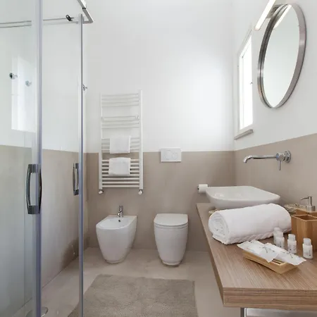 Sorrentovibes - Luxury Four Bedroom With Amazing Terraces In Maison d'hôtes 4*