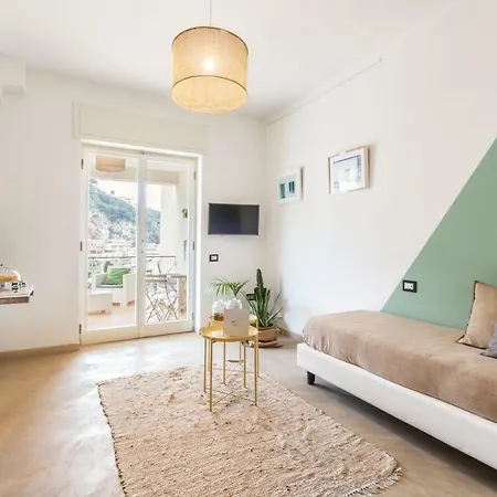 Maison d'hôtes Sorrentovibes - Luxury Four Bedroom With Amazing Terraces In Sorrente